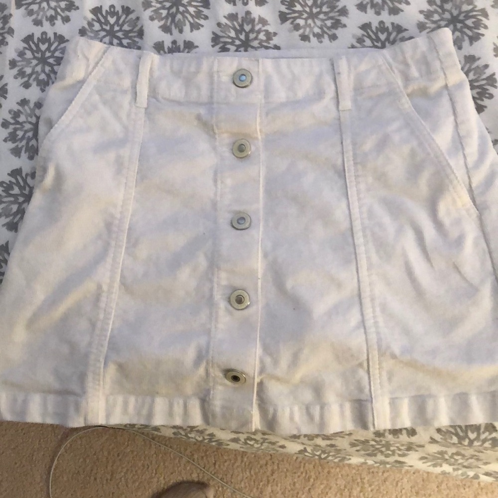 WHITE F21 SKIRT
